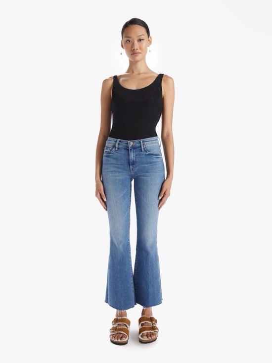 MOTHER Denim - Mother The Weekender Fray Jeans in Hop On Hop Off Mid-Rise Ankle Size 25